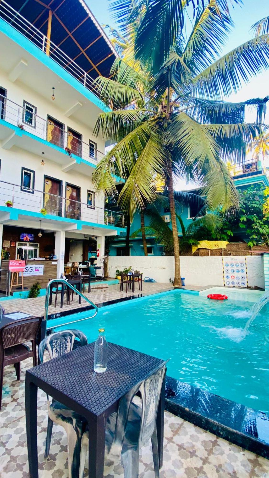 Bsg Stay - Turtle Beach Morjim Goa Exterior foto
