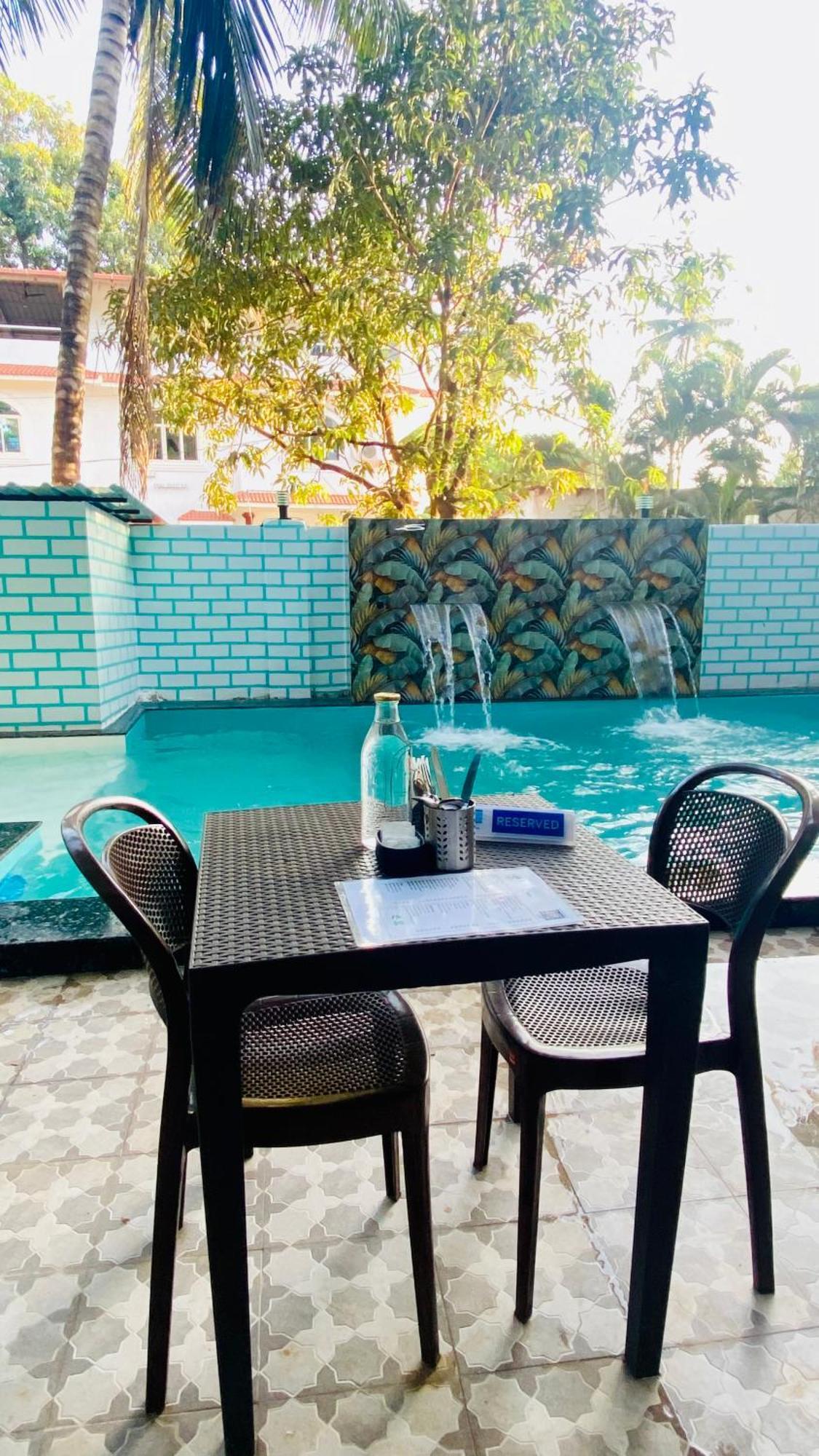 Bsg Stay - Turtle Beach Morjim Goa Exterior foto