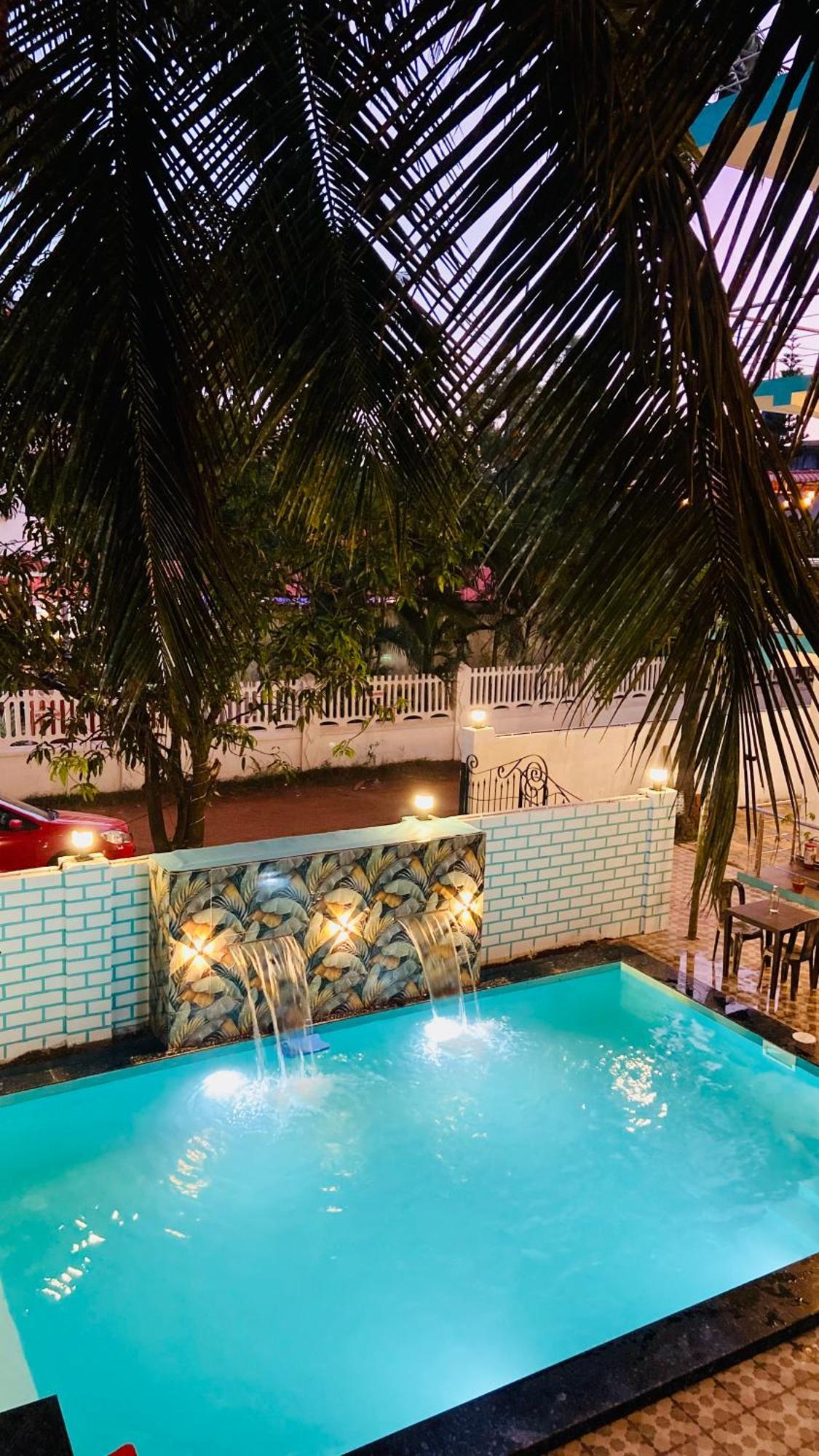 Bsg Stay - Turtle Beach Morjim Goa Exterior foto
